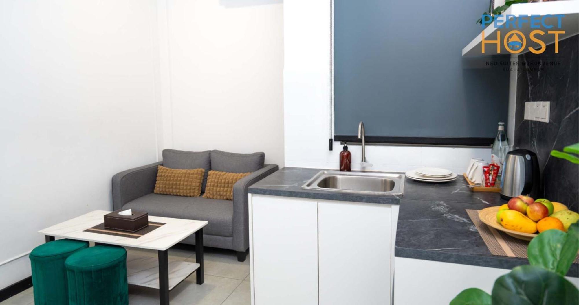 Neu Suites @ 3Rdnvenue By Perfect Host 쿠알라룸푸르 외부 사진