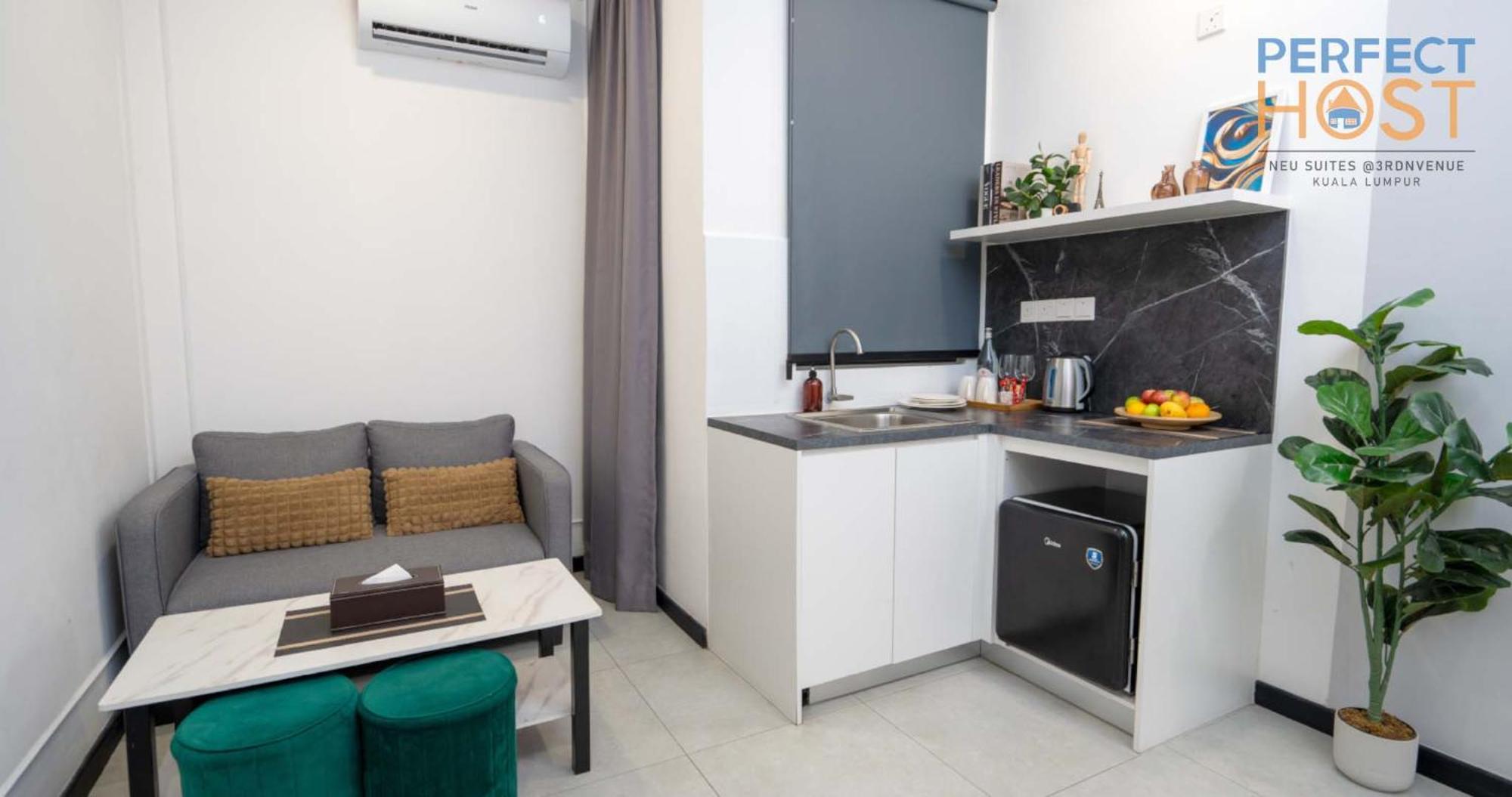 Neu Suites @ 3Rdnvenue By Perfect Host 쿠알라룸푸르 외부 사진